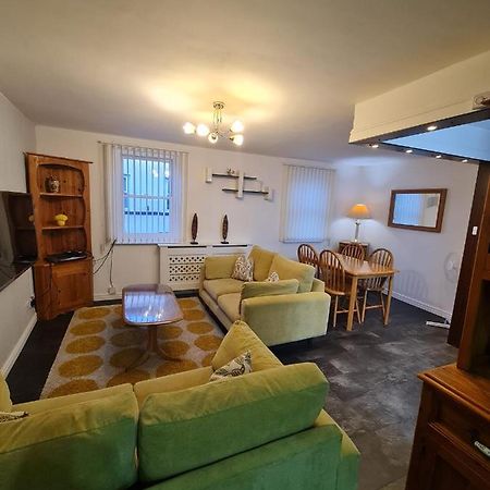 3 Bedroom Apartment In Ulverston Cumbria エクステリア 写真