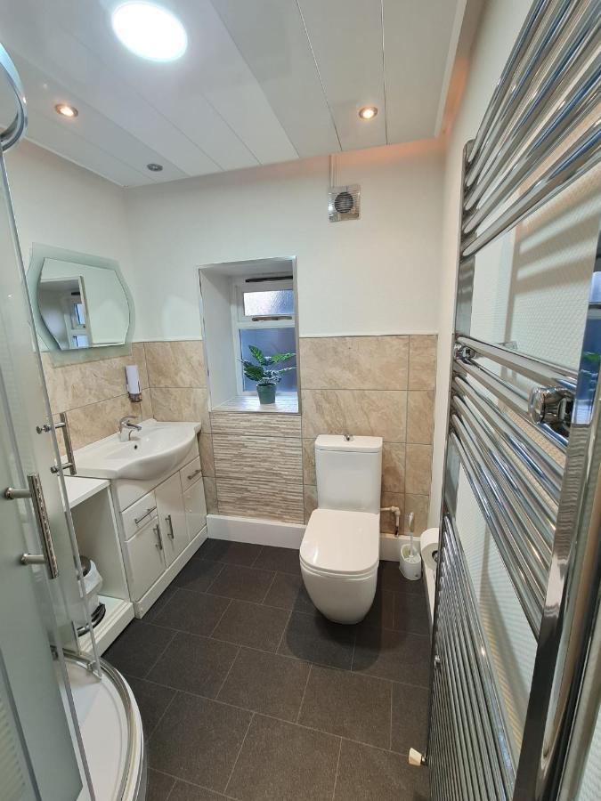 3 Bedroom Apartment In Ulverston Cumbria エクステリア 写真