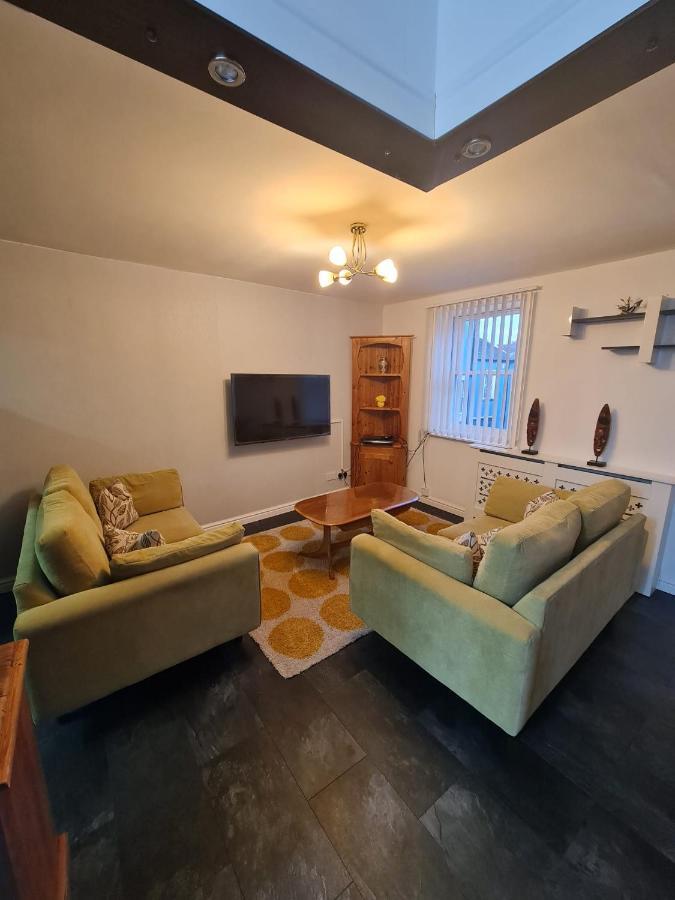 3 Bedroom Apartment In Ulverston Cumbria エクステリア 写真